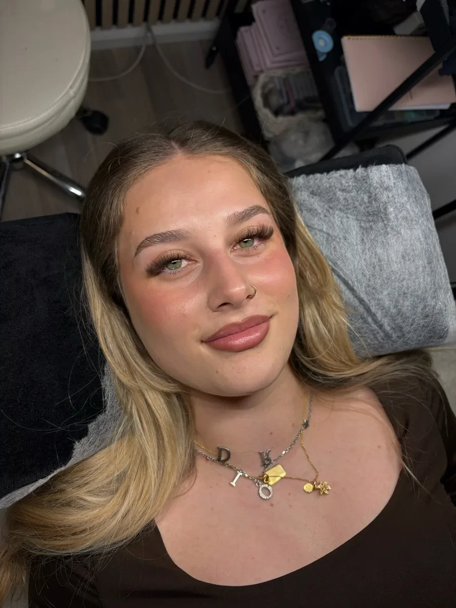 Braune Wimpern, Mittleres Volumen, Cat Eye